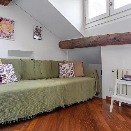Elegante Mansarda Tra Navigli E Via Tortona Apartman *