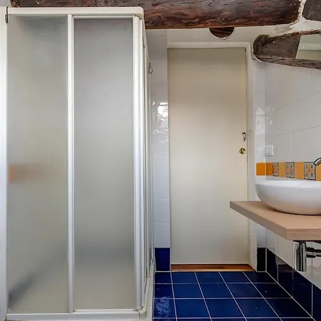 Elegante Mansarda Tra Navigli E Via Tortona Apartman